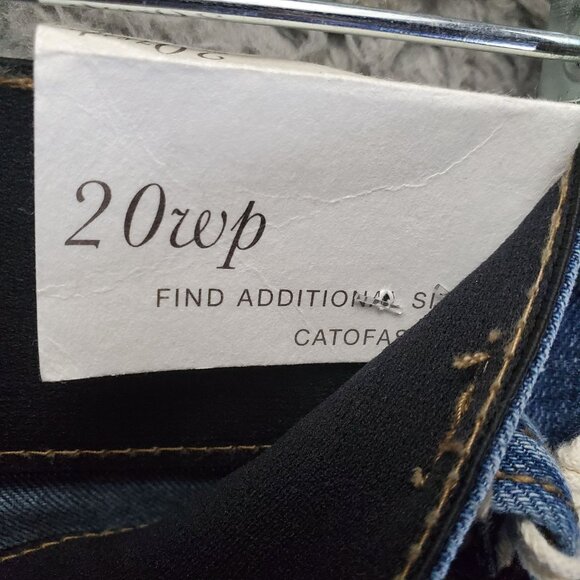 Cato Jeans Womens 20W Petite Blue Contour Fit Hourglass Bootcut Stretch *NWT* - Picture 3 of 16